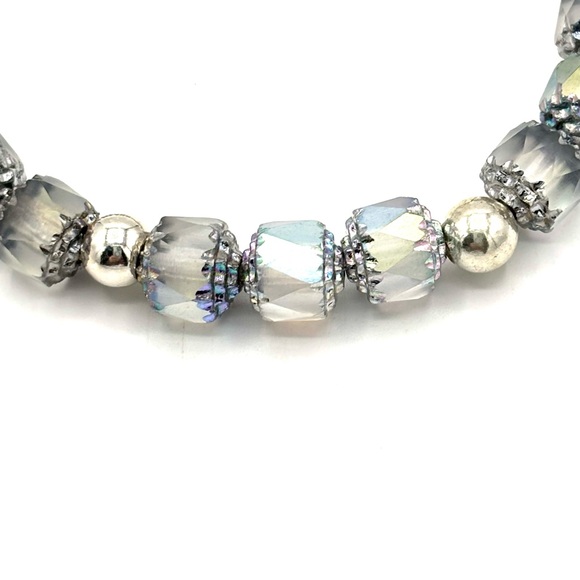 Hand Crafted Silver Cathedral Bead Stretch Bracelet - Picture 5 of 7
